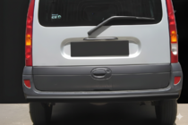 Renault Kangoo 1998-2008 гг. Задняя дуга AK002 Черная (нерж. сталь) фото 1