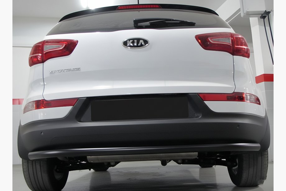 Kia Sportage 2010-2015 гг. Задняя дуга AK002 Черная (нерж.) Фото 1
