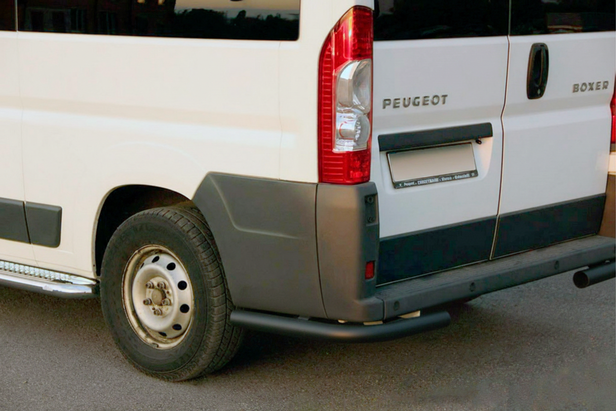 Задні куточки AK003 Black (2 шт., нерж) для Opel Movano 2021- рр - фото 1