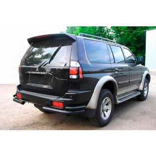 Задние двойные угловые дуги Black (2 шт, нерж) Mitsubishi Pajero Sport 1996-2007 гг.