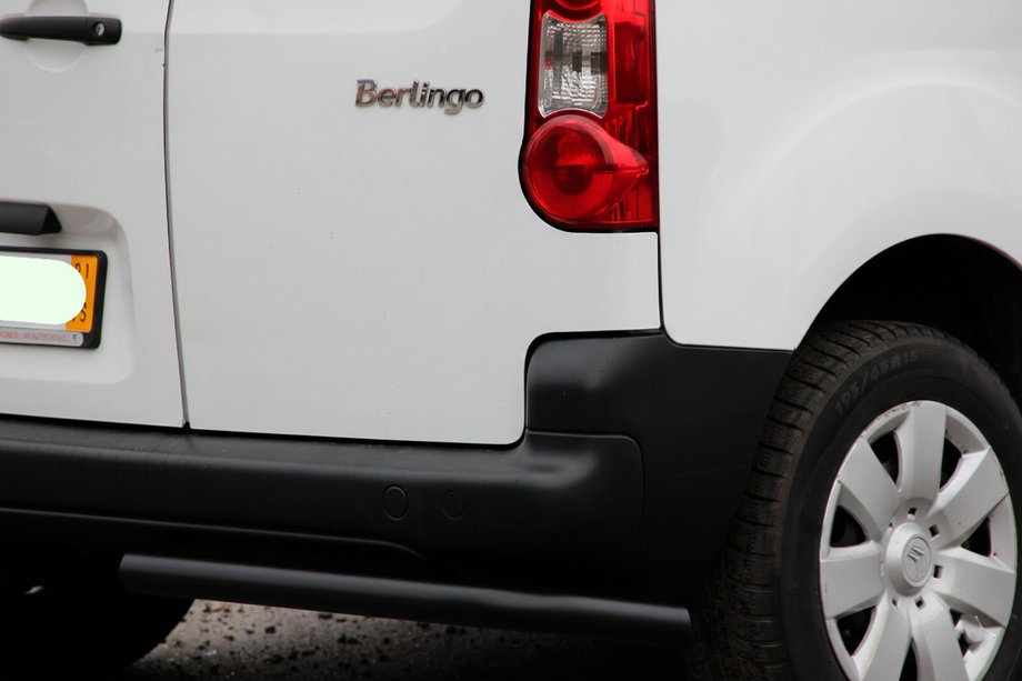 Peugeot Partner Tepee 2008-2018 гг. Задние угловые дуги AK-003 Черные (нерж. сталь) Фото 2