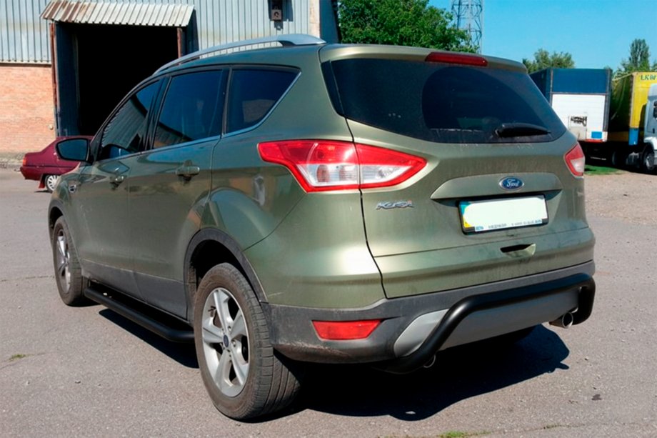 Ford Kuga/Escape 2013-2019 гг. Задняя дуга AK007 Черная (нерж. сталь) Фото 2
