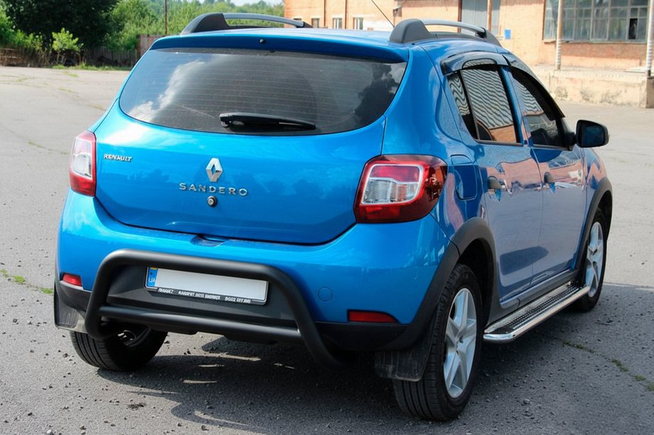 Renault Sandero 2013-2022 гг. Задняя дуга AK007 Черная (нерж. сталь) Фото 4