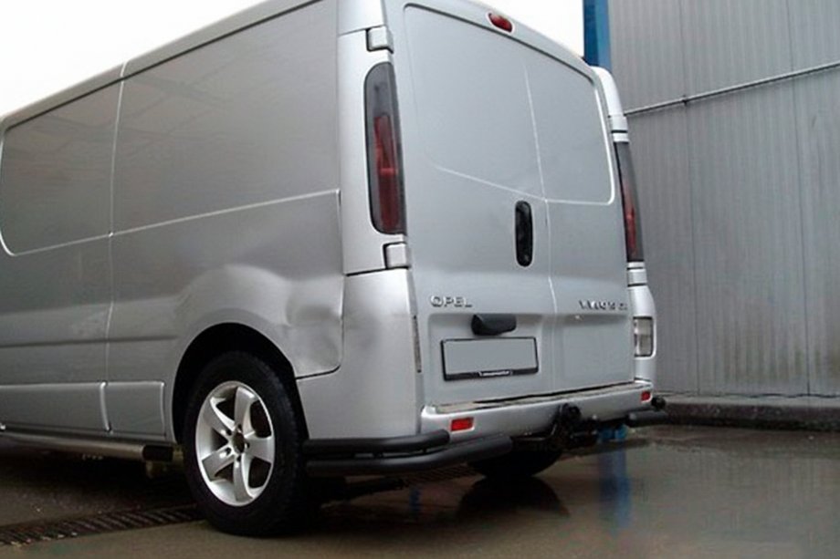 Nissan Primastar 2002-2014 гг. Задние Углы AK003-Двойные Black (Нержавейка) Фото 1