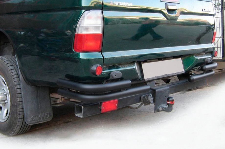 Mitsubishi L200 1996-2006 гг. Задние углы AK003-Double Black (2 шт., нерж. сталь)