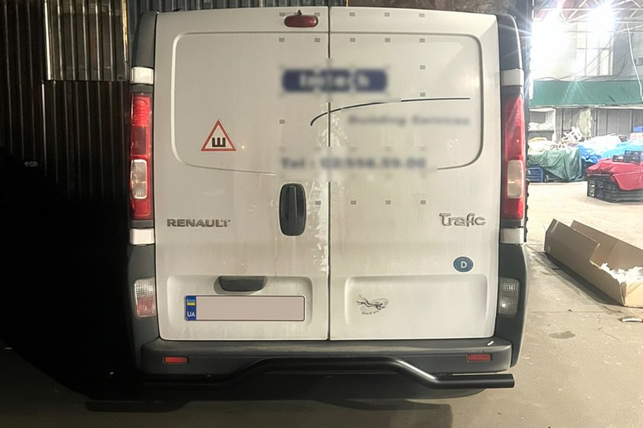 Opel Vivaro 2001–2015 гг. Задняя защита AK006 Черный (нерж. сталь) Фото 4