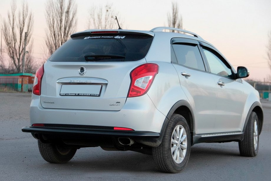SsangYong Korando 2010-2019 гг. Задняя дуга AK005 Черная (Нержавеющая сталь) Фото 4