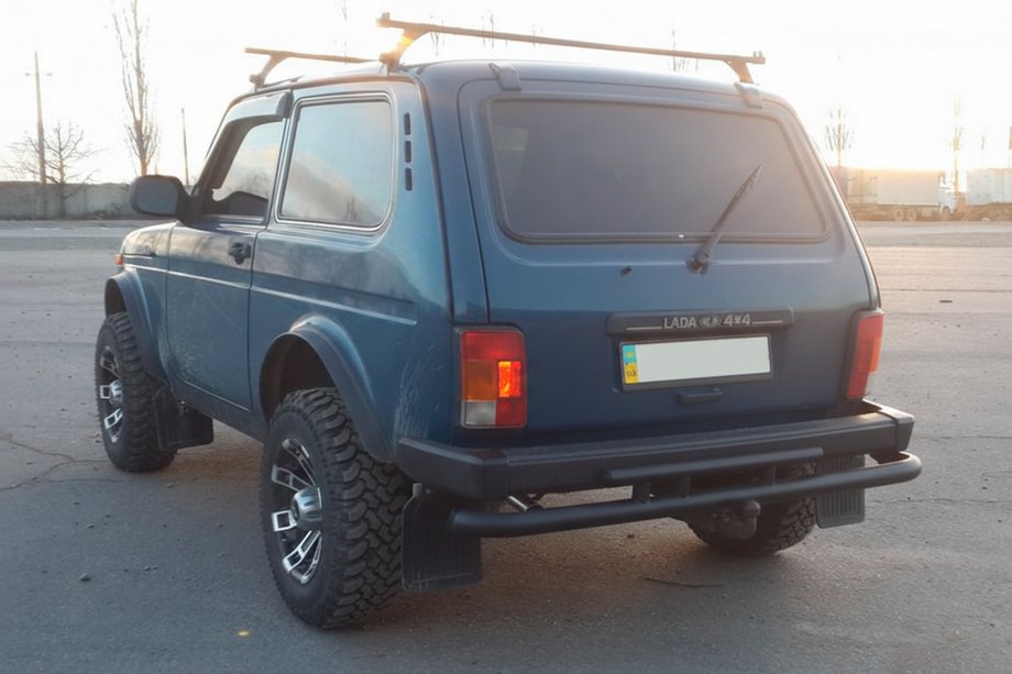 Lada Niva и Urban 1977- гг. Задняя дуга AK002 Double Black Фото 1