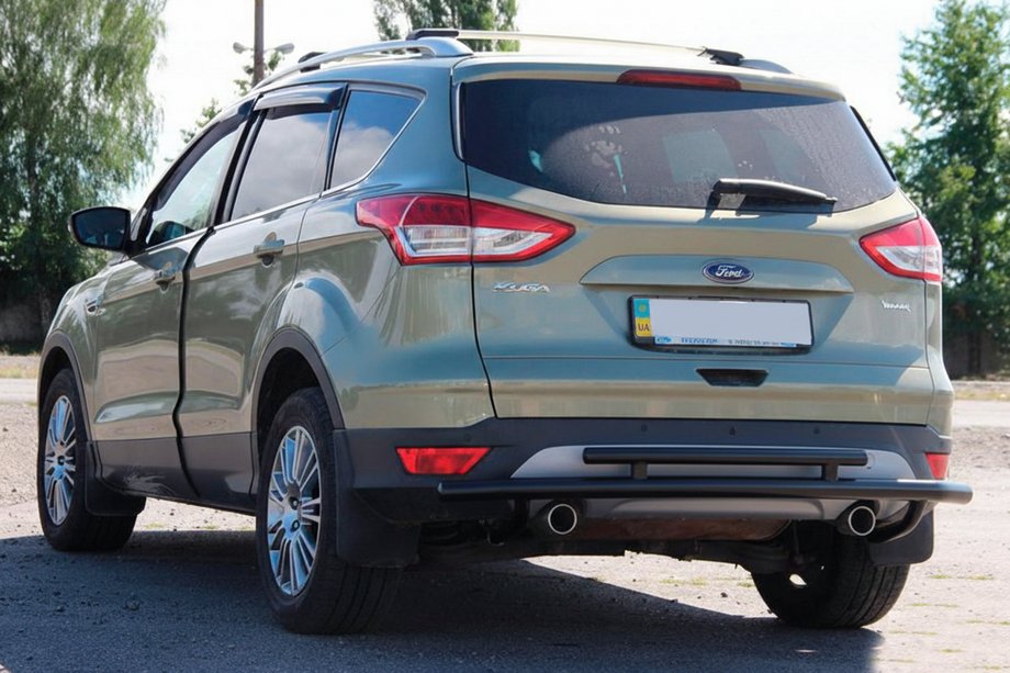 Ford Kuga/Escape 2013-2019 гг. Задняя дуга AK002-2 Черная (нержавейка) Фото 1