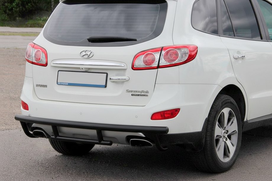 Hyundai Santa Fe 2 2006-2012 гг. Задняя дуга AK002-2 Черная (Нержавеющая сталь) Фото 2