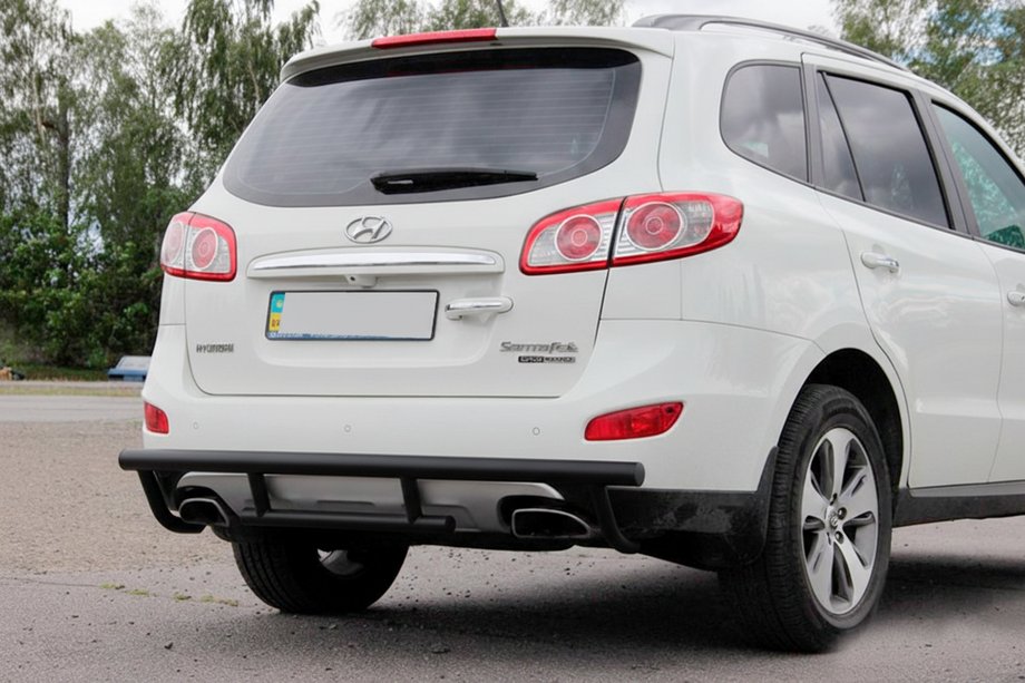 Hyundai Santa Fe 2 2006-2012 гг. Задняя дуга AK002-2 Черная (Нержавеющая сталь) Фото 5