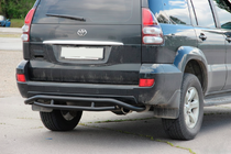 Toyota Land Cruiser Prado 120 2002-2009 гг. Задняя защита AK008-1 Черный фото 4