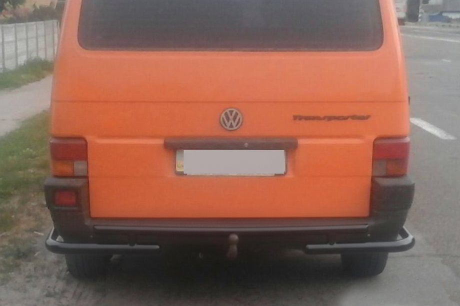 Volkswagen T4 Caravelle/Multivan 1990–2003 гг. Задняя дуга AK003-2 Черная (Нержавейка) Фото 1