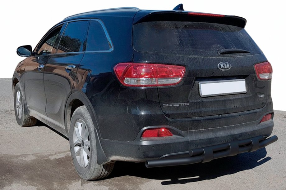 Kia Sorento II XM 2009-2014 гг. Задняя дуга AK015 Черная (нержавейка) Фото 1