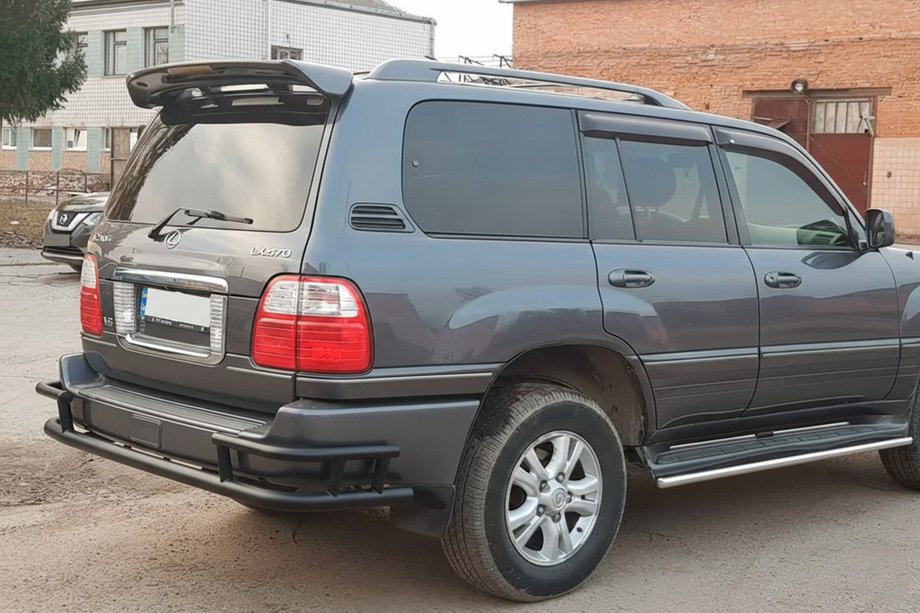 Lexus LX470 1998-2007 гг. Задняя защита AK009-15 Черный (нерж. сталь) Фото 2