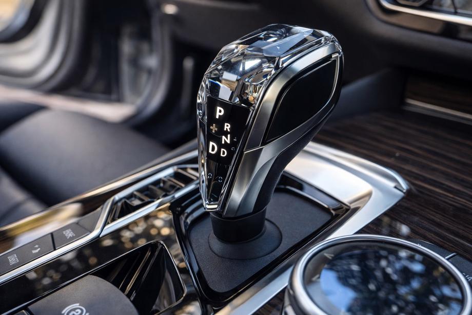 BMW 7 серия G11/G12 2015-2022 гг. Комплект хрустальных элементов салона (селектор АКПП + кнопки) Фото 2