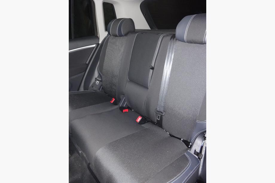 Volkswagen Tiguan 2007-2016 гг. Авточехлы (Эко-кожа↗Ткань, Premium) Фото 31
