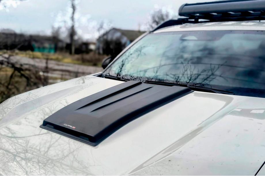 Dacia Duster 2024- гг. Накладка на капот SCOOP (Мат) Image