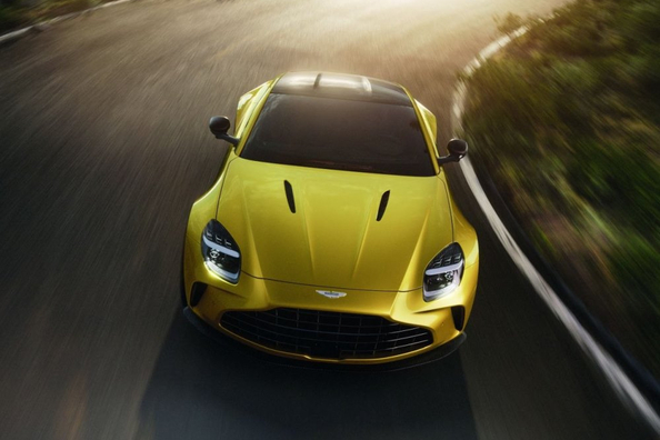 Обзор британского спорткара Aston Martin Vantage 2025 года фото 1