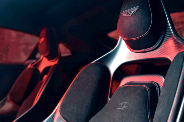 Обзор британского спорткара Aston Martin Vantage 2025 года фото 6