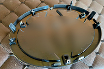 Toyota Land Cruiser Prado 150 2009-2023 гг. Уценка Передняя эмблема, без стекла (2017+) фото 2