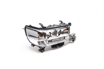 Toyota Land Cruiser 200 2007-2021 гг. Фара передняя правая 2016+ (Standart) фото 3