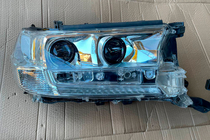 Toyota Land Cruiser 200 2007-2021 гг. Передние фары 2016+ (Standard, б/у) фото 4