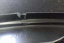 Skoda Octavia III A7 2013-2019 гг. Уценка Передняя лип-накладка DPT V-2 (2017-2019 RS, черный глянец) фото 2