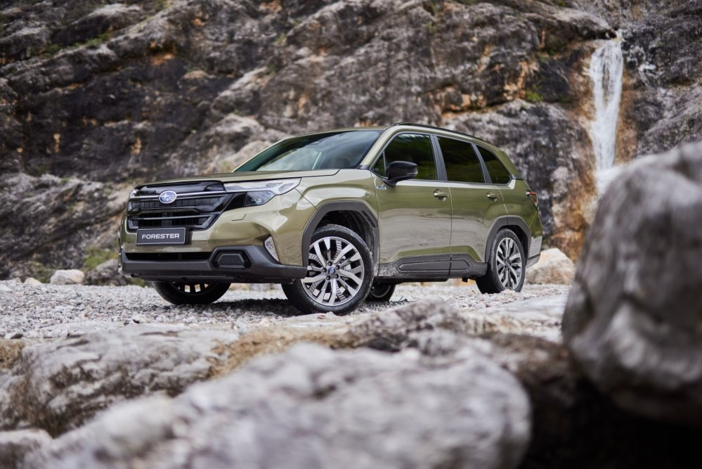 Subaru Forester Hybrid 2025: Обзор гибридной версии кроссовера
