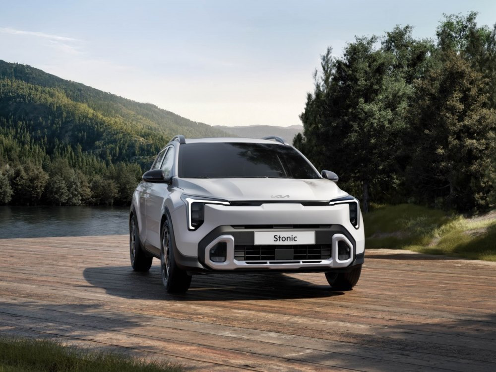 Обзор Kia Stonic 2025: стильный компактный кроссовер