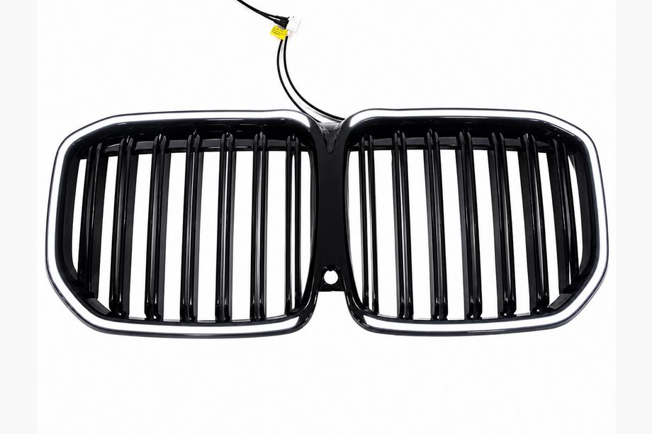 BMW X7 G07 2019- гг. Ноздри M-Look LED (2019-2022, черный глянец) Фото 6