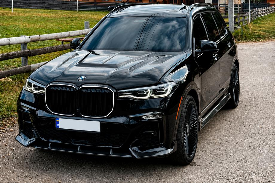 BMW X7 G07 2019- гг. Ноздри M-Look LED (2019-2022, черный глянец) Фото 2
