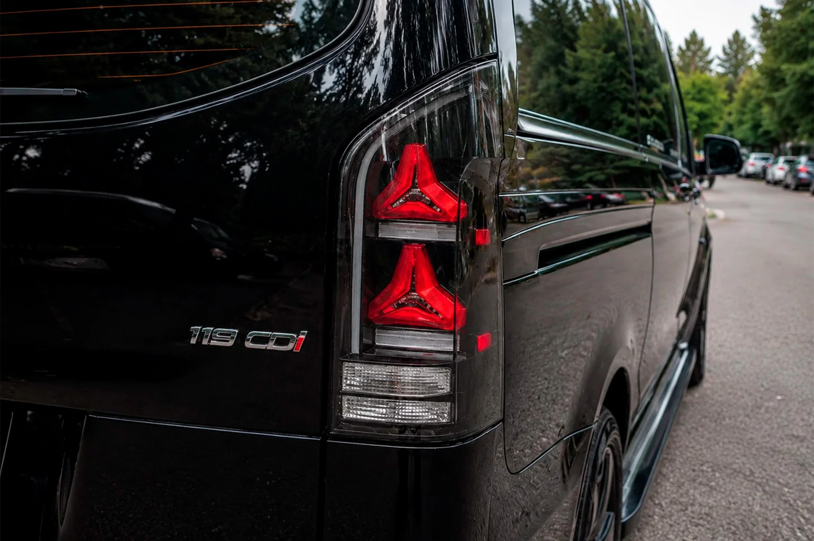 Mercedes Vito/V-class W447 2014- гг. Задние фонари OEM 2026 Black (для Vito, 2 шт.)