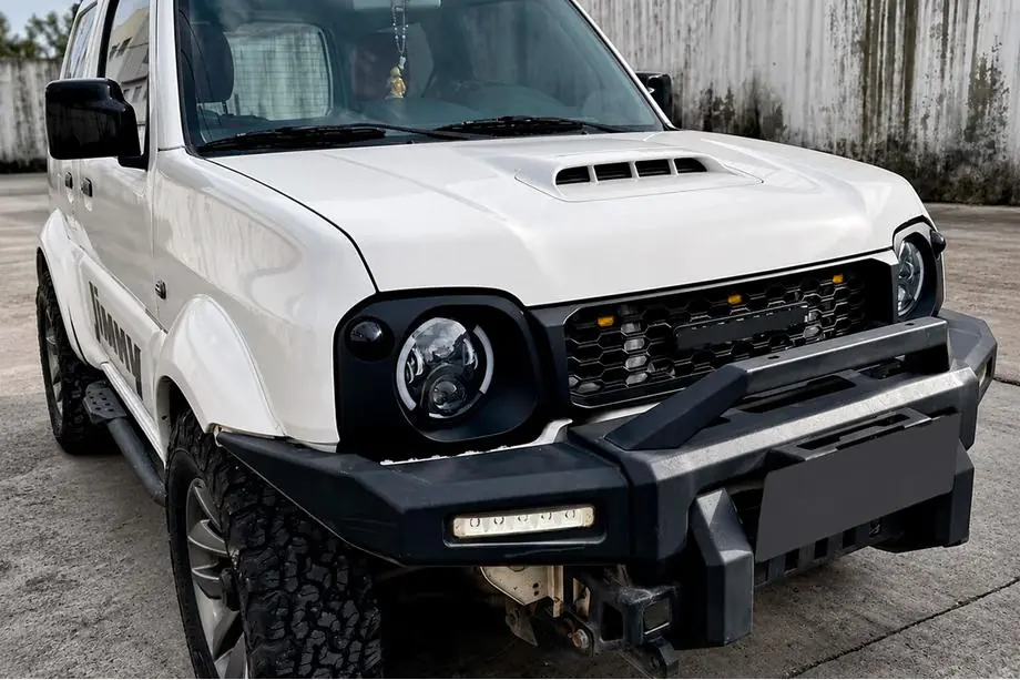 Suzuki Jimny 1998-2018 гг. Комплект фар и решётки (OffRoad) Фото 1