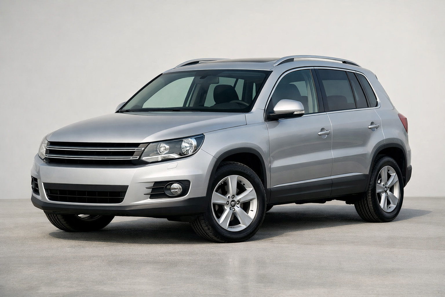 Обзор Volkswagen Tiguan 2007–2016: городской SUV без лишнего пафоса