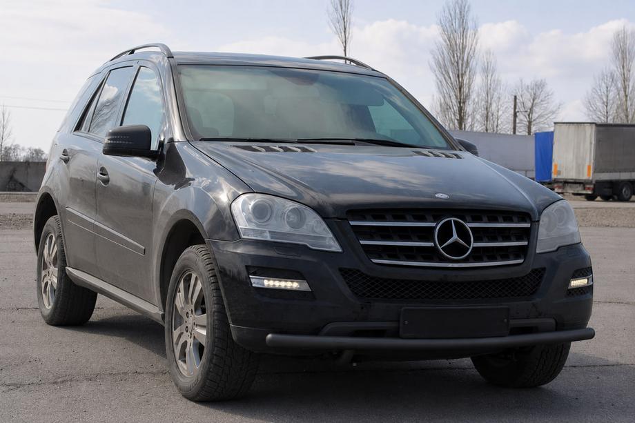 Mercedes ML W164 2005-2011 гг. Передняя защита ST008 Черная (Нержавейка) Фото 2