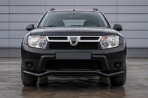Dacia Duster 2008-2018 гг. Передняя защита ST012 Black (нерж.) фото 1