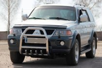 Mitsubishi Pajero Sport 1996-2007 гг. Кенгурятник QT007 (нержавейка) фото 3