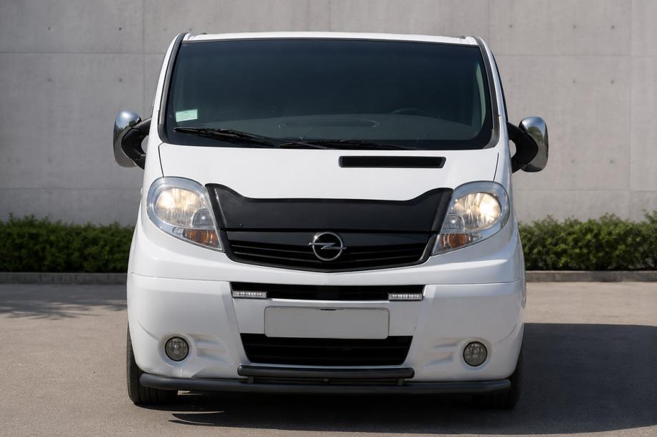 Renault Trafic 2001–2015 гг. Передняя защита ST014/2 Black (нерж.) Image