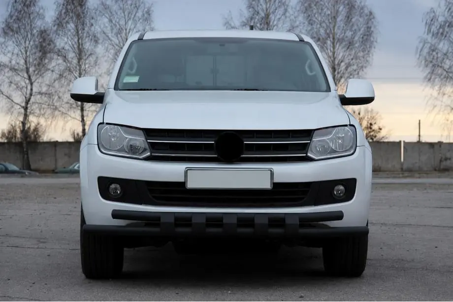 Volkswagen Amarok 2010-2022 гг. Передняя защита ST015 Black (нерж. сталь) Фото 1