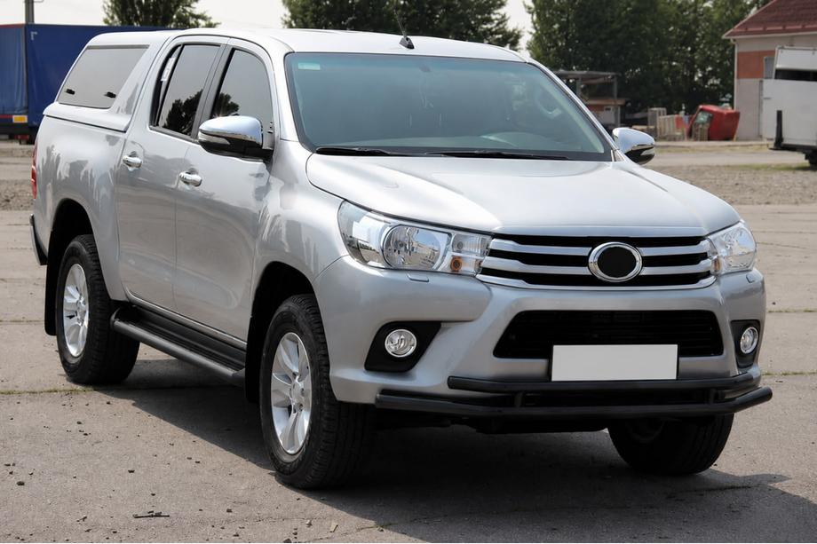 Toyota Hilux 2015- гг. Передняя защита ST018 Black (нерж. сталь) Фото 3