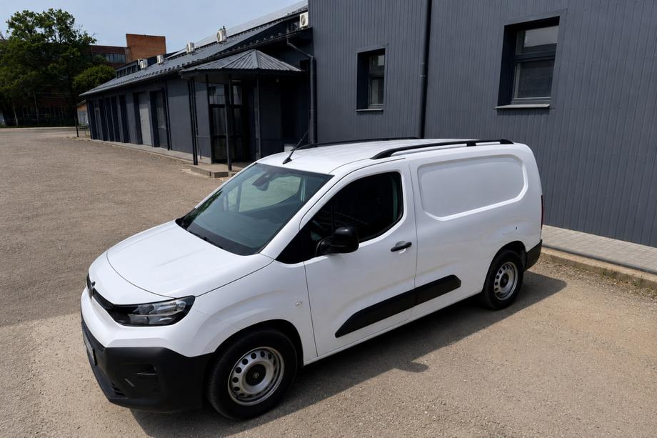Citroen Berlingo/Multispace 2018- гг. Рейлинги на крышу черные (турецкий дизайн) Фото 4