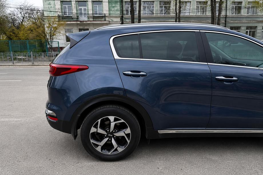 Kia Sportage 2015-2021 гг. Интегрированные рейлинги серые OEM (ABS-пластик, установка на клей) Фото 2