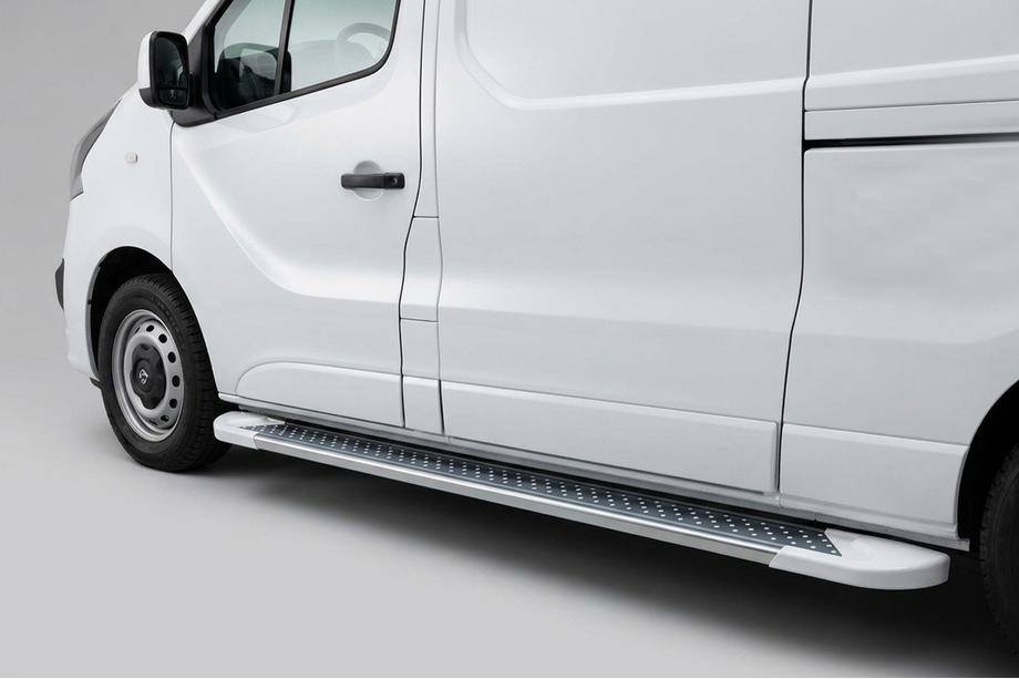 Renault Trafic 2001–2015 гг. Боковые Подножки Allmond White (2 шт., Алюминий) Фото 1