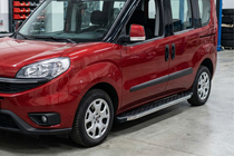Fiat Doblo II 2010-2022 гг. Боковые Подножки BlackLine (2 шт, Алюминий) фото 1