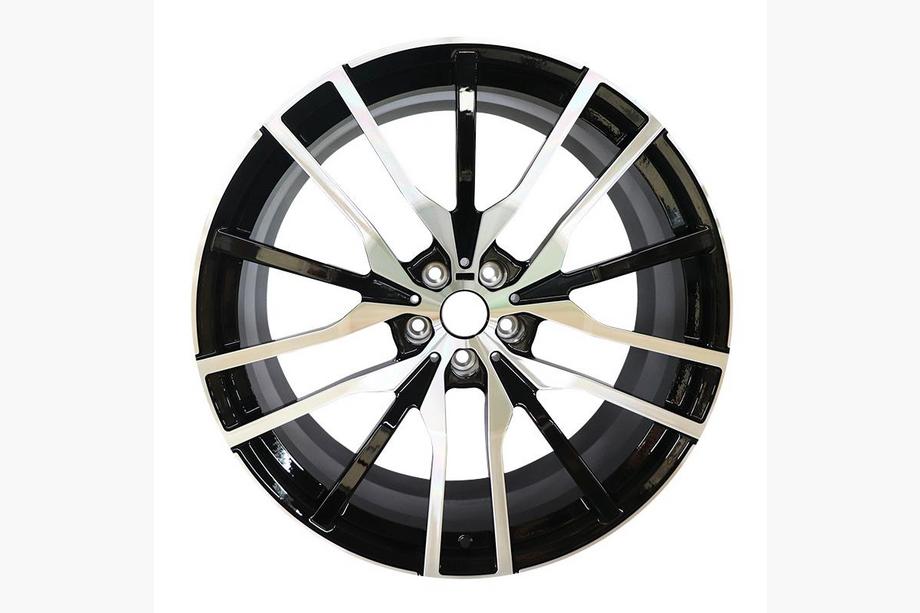 BMW Кованые диски DH-Style V8 R18 Image