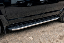 Volkswagen Amarok 2010-2022 гг. Боковые Подножки BlackLine (2 шт, Алюминий) фото 1