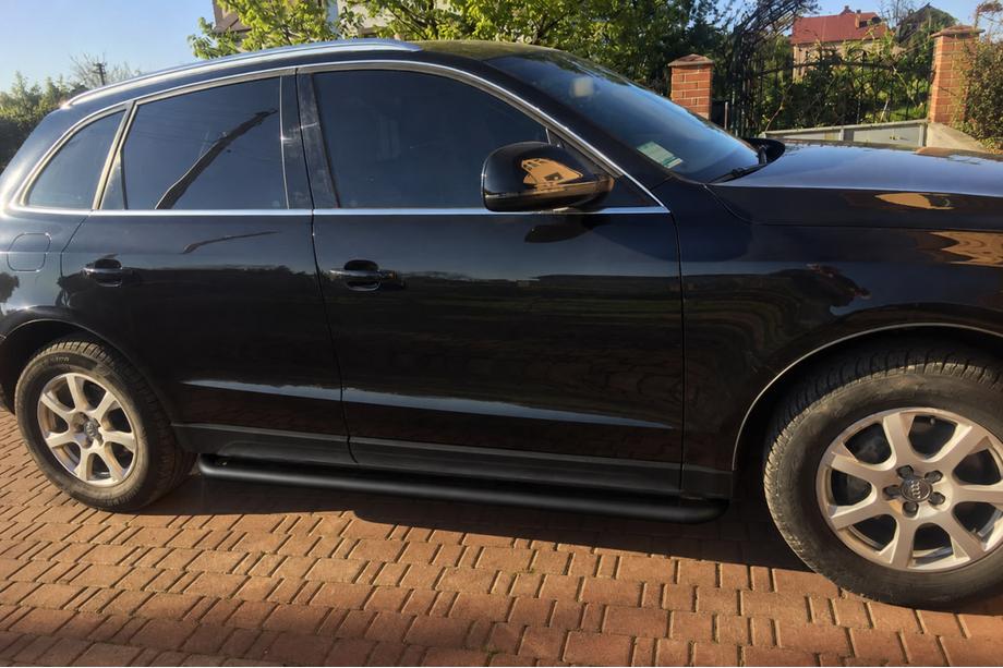 Audi Q5 2008-2017 гг. Боковые пороги Premium Black (2 шт., нерж. сталь) Фото 2