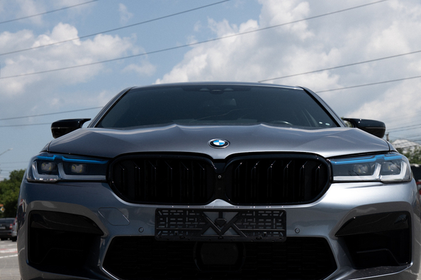 Из обычной BMW G30 в M5 Competition 2021: что установили фото 26