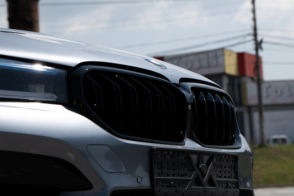 Из обычной BMW G30 в M5 Competition 2021: что установили фото 24